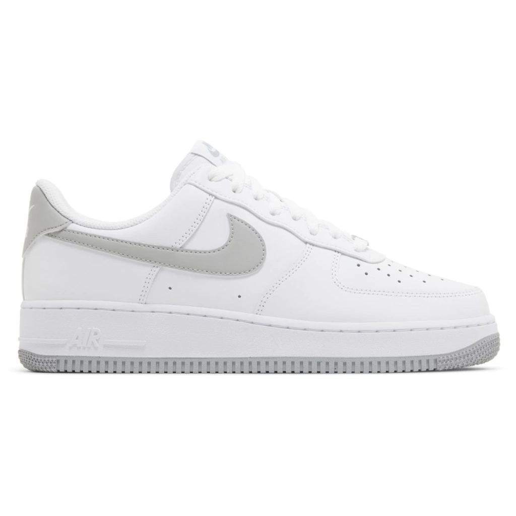 Tênis Nike Air Force 1 '07 'White Light Smoke Grey'