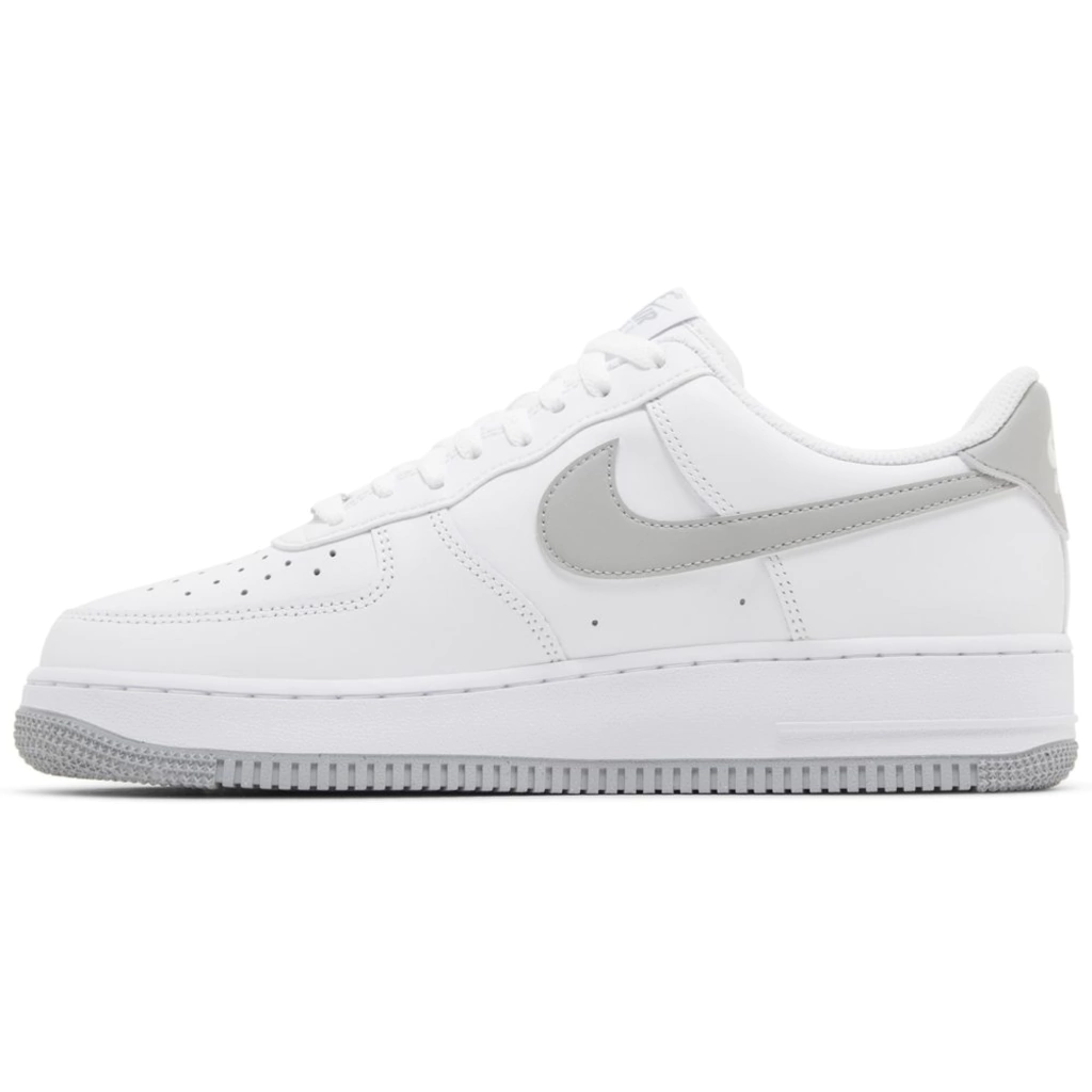 Tênis Nike Air Force 1 '07 'White Light Smoke Grey'