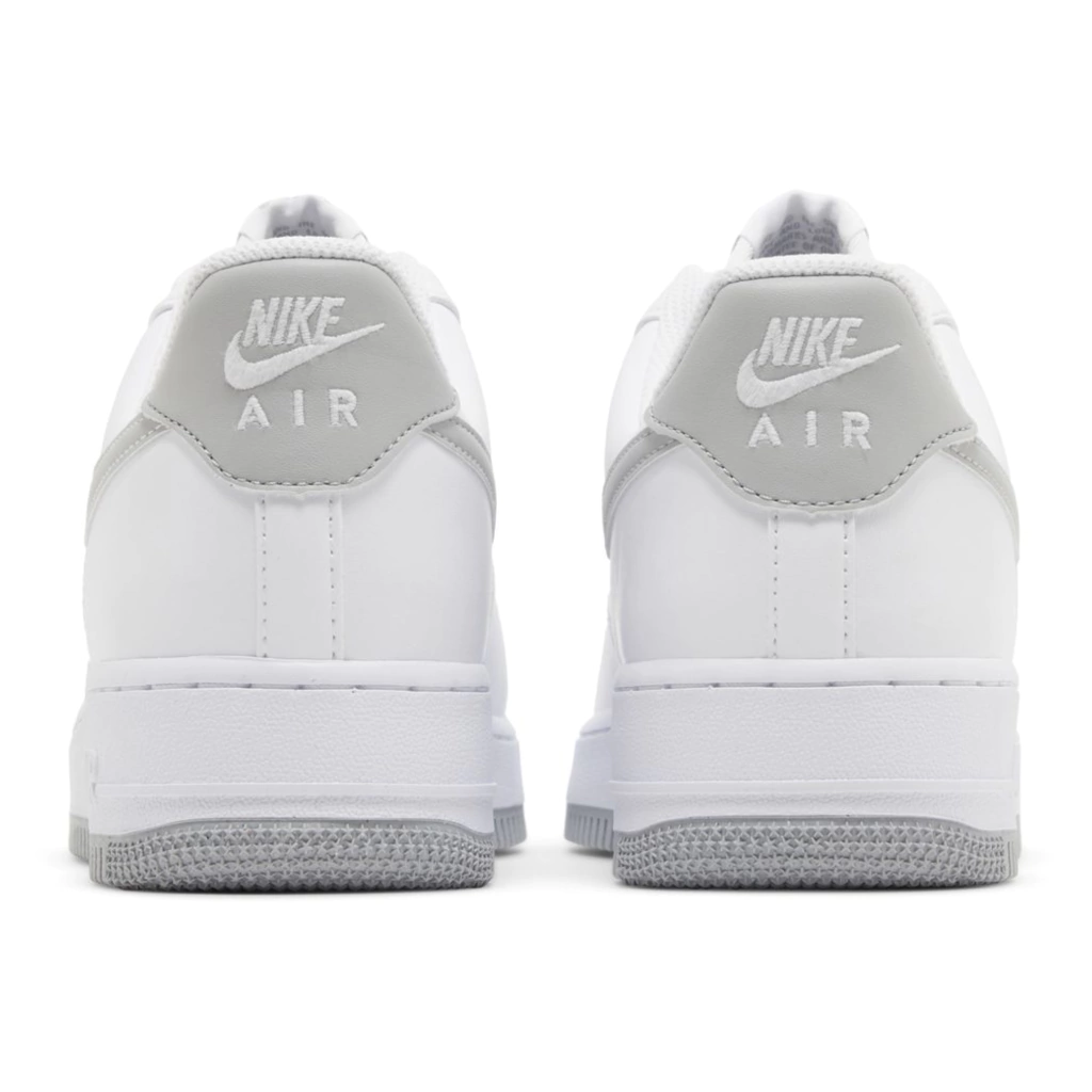 Tênis Nike Air Force 1 '07 'White Light Smoke Grey'