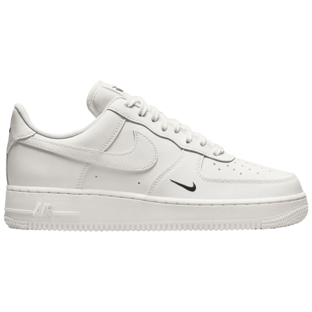 Tênis Nike Air Force 1 '07 Essential 'Sail Black'