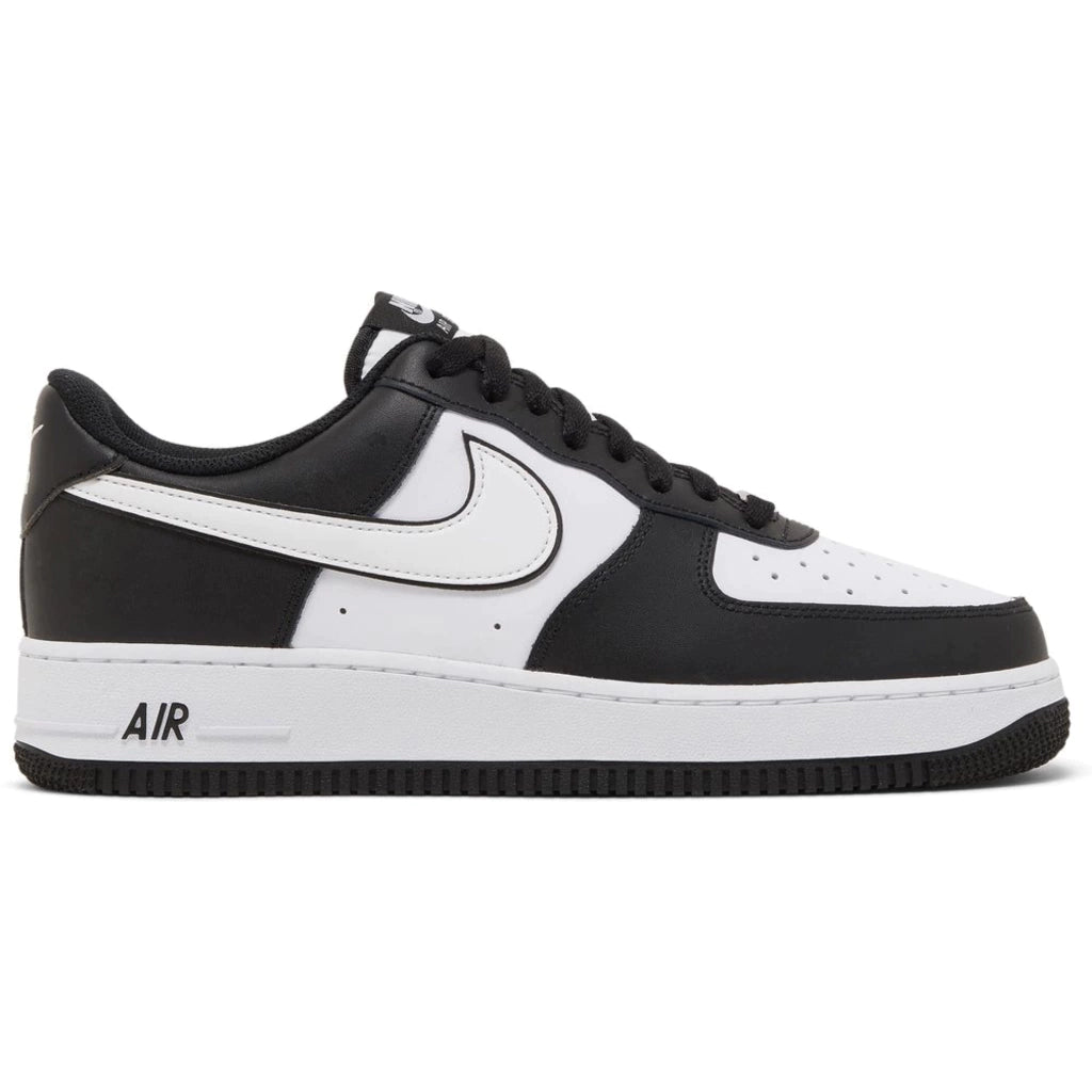 Tênis Nike Air Force 1 '07 LV8 'Panda'